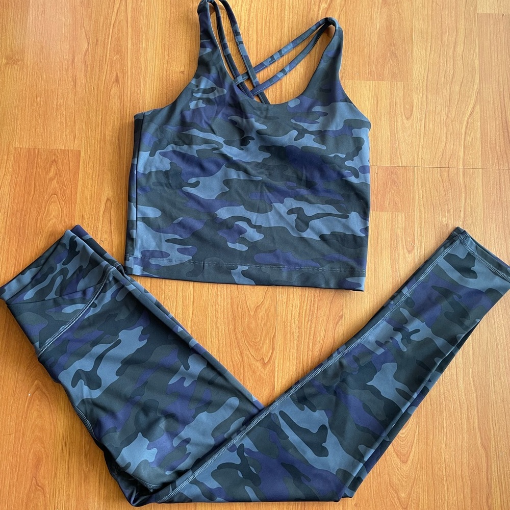 NWOT Gap Girls Blue Camo Workout Lounge Sports Bra and Leggings XS